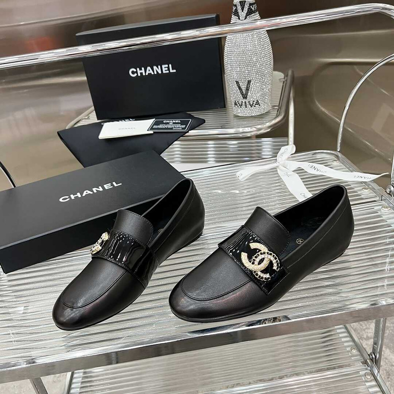 Ch*el classic logo loafers all black
