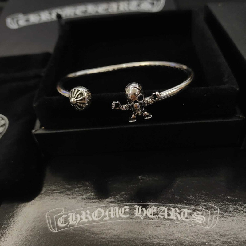 Ch*0me heart skull opening bracelet