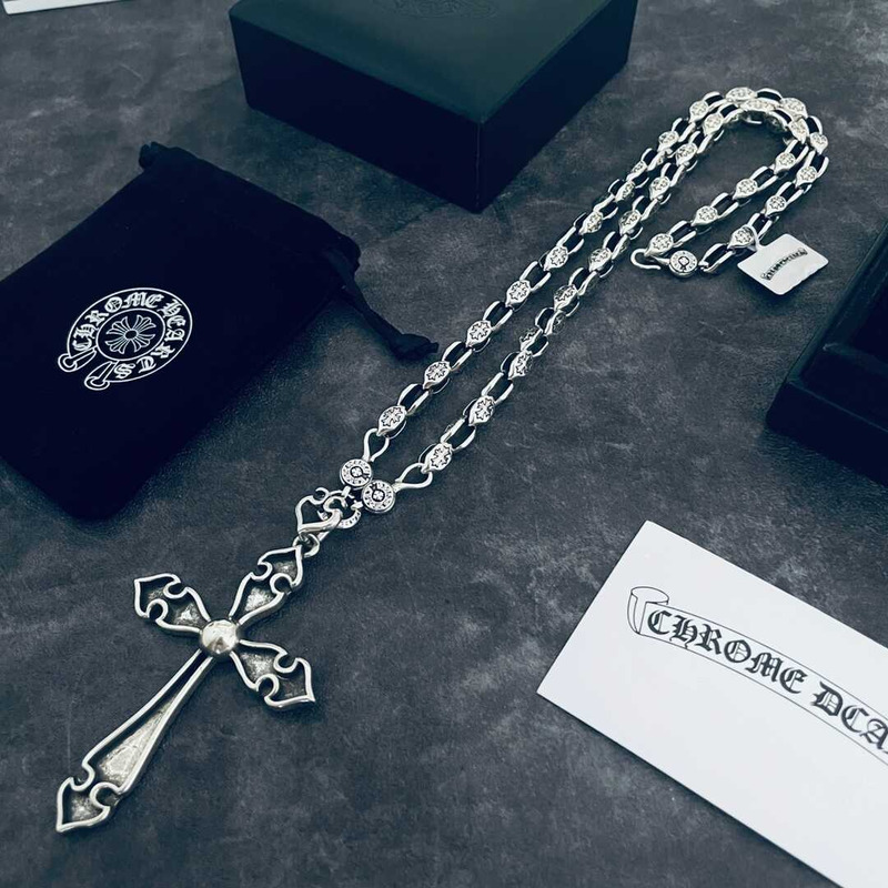 Ch*0me heart spade cross large cross llower-shaped necklace