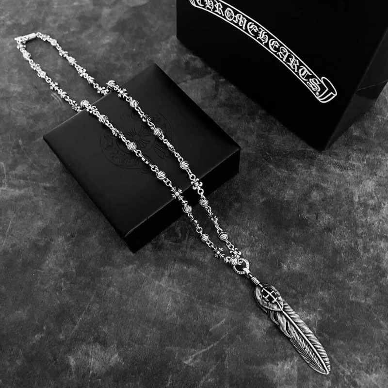 Ch*0me He**ts sterling silver necklace