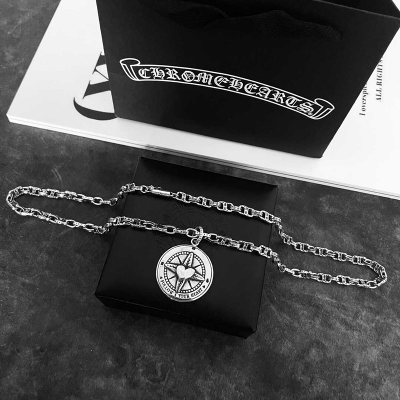 Ch*0me He**ts sterling silver necklace