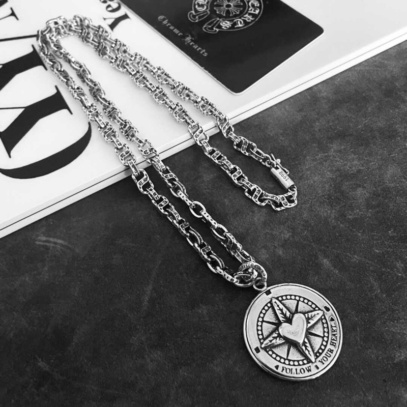 Ch*0me He**ts sterling silver necklace