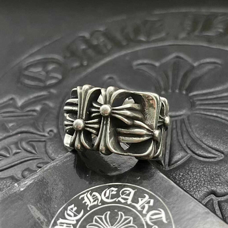 Ch*0me heart classic oval sterling silver ring