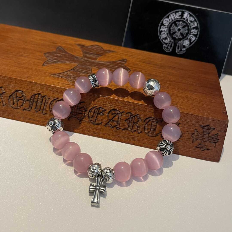 Ch*0me He**ts bead bracelet