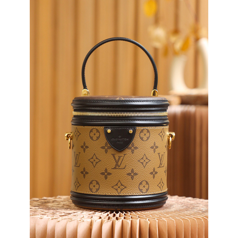 l**is V*t*n sac cannes (m43986)
