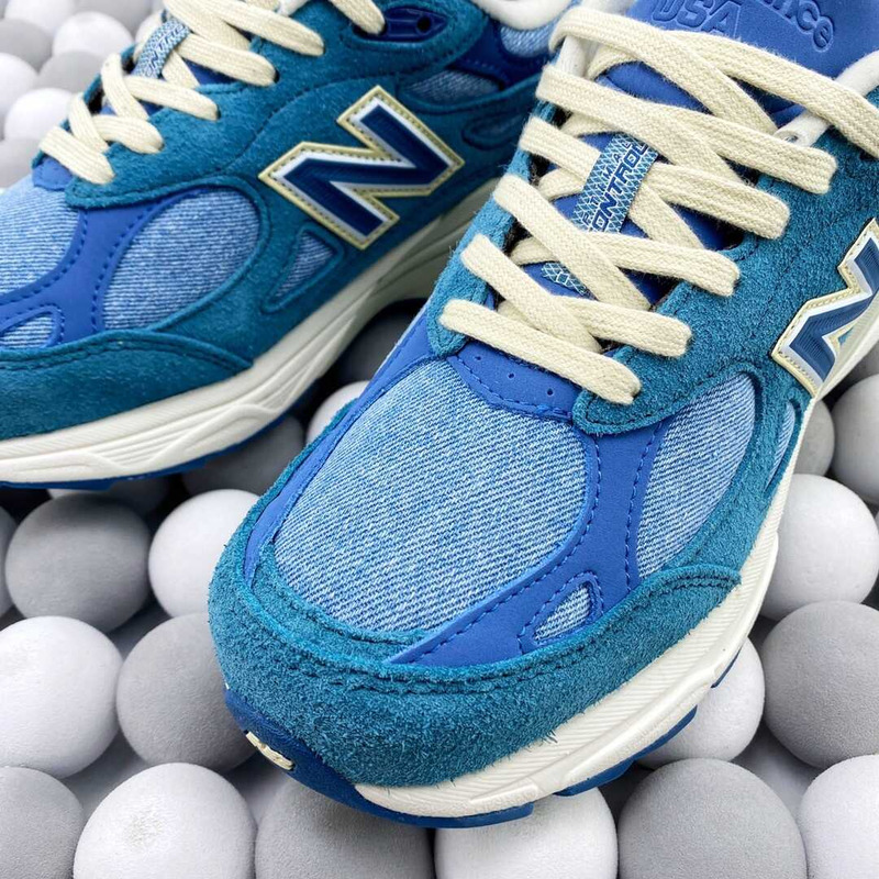 New Balance Levi\