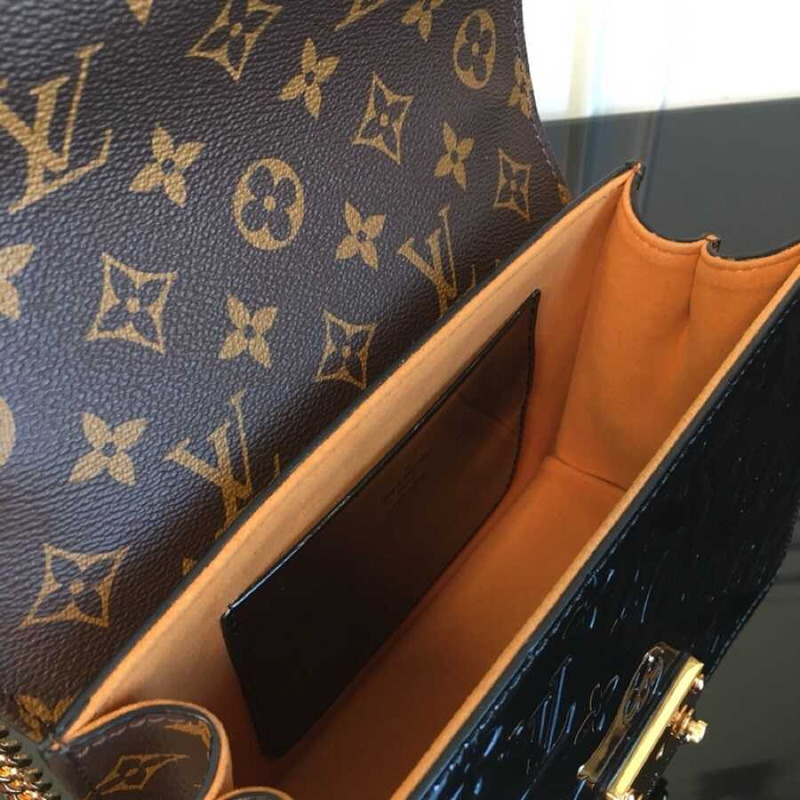 l**is V*t*n lv wynwood chain bag patent leather black