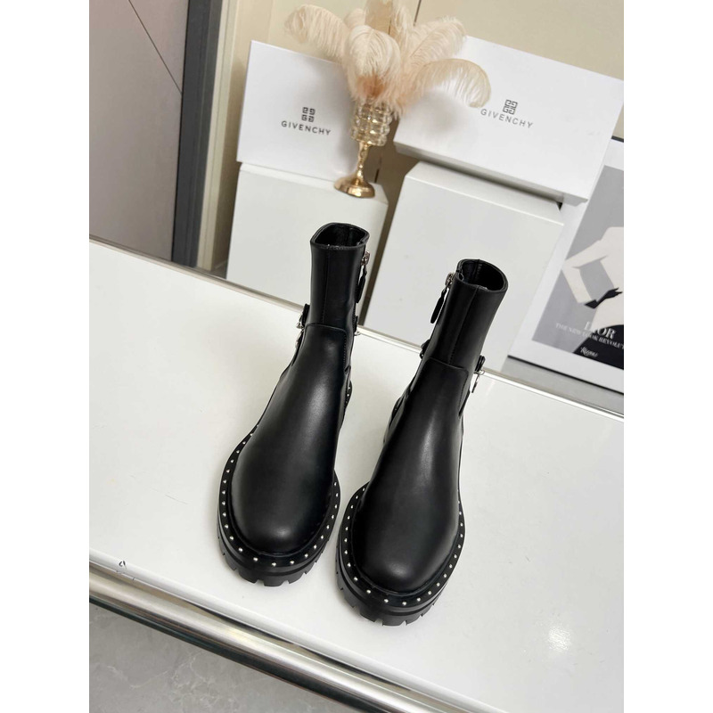 Givenchy Chain Boots Black