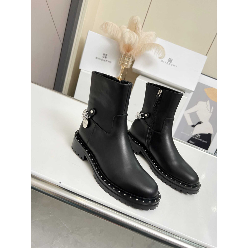 Givenchy Chain Boots Black