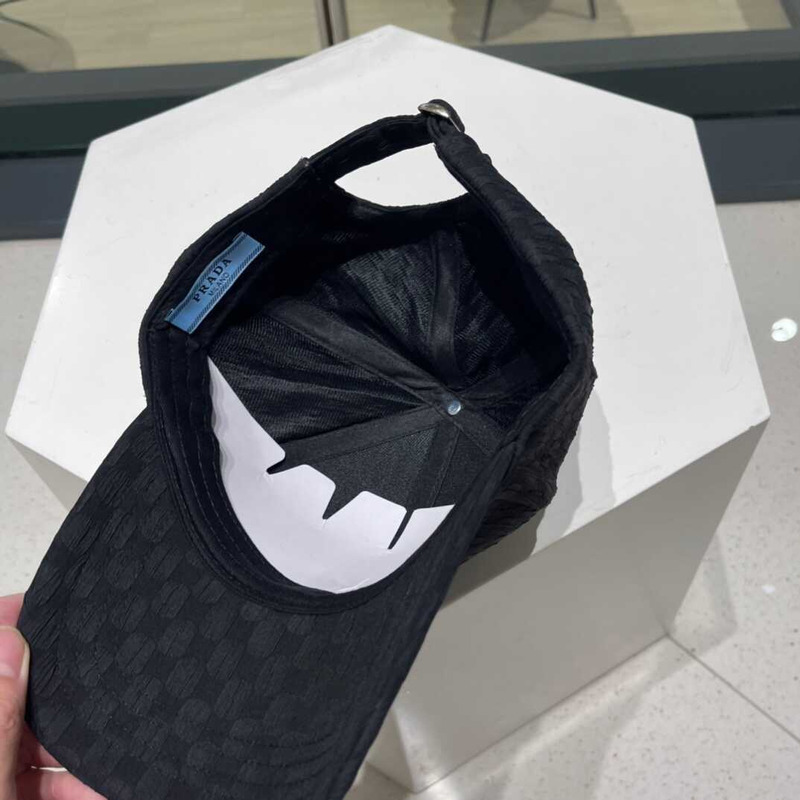 Pra*a baseball cap with logo black
