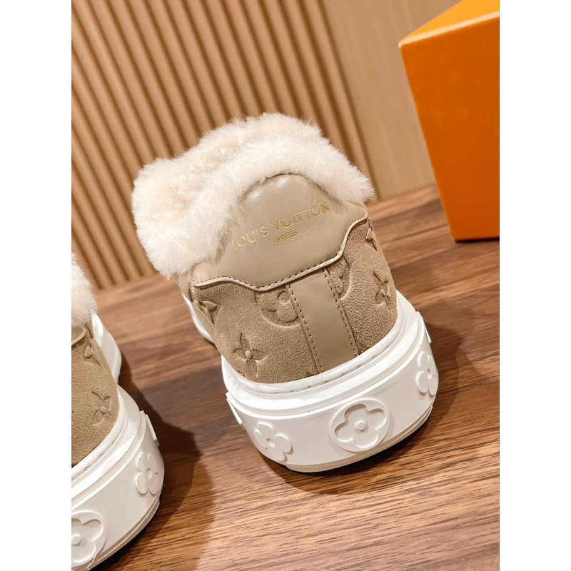 l**is V*t*n low-top sneaker nude