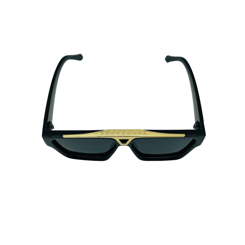 l**is V*t*n 1.1 evidence sunglasses