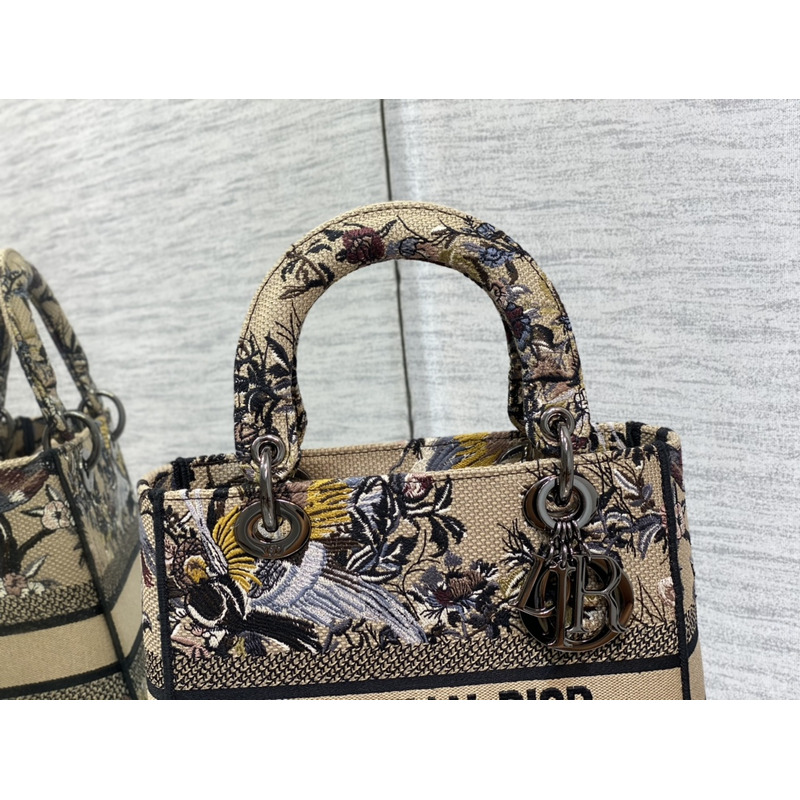 D*or medium lady d-lite bag embroidery beige multicolor