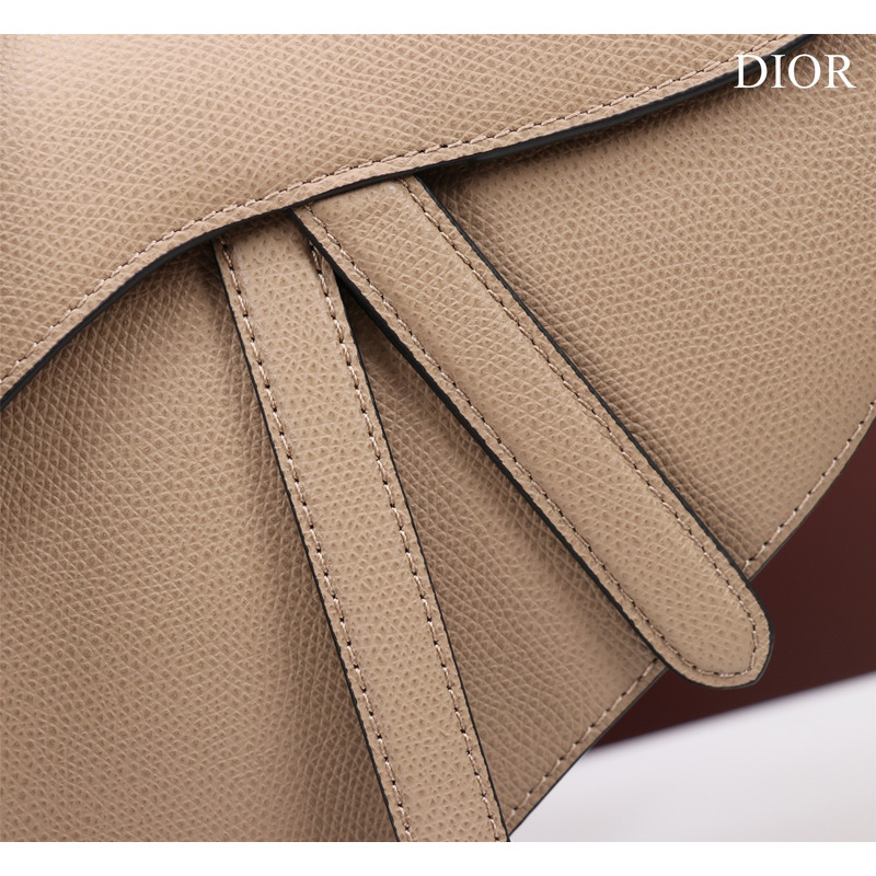 D*or saddle medium shoulder bag in calfskin