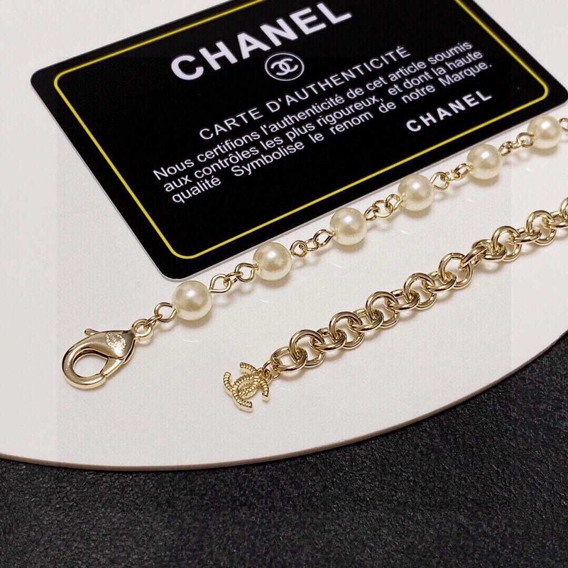 ch*el pearl crystal cc Di*m*nd gold