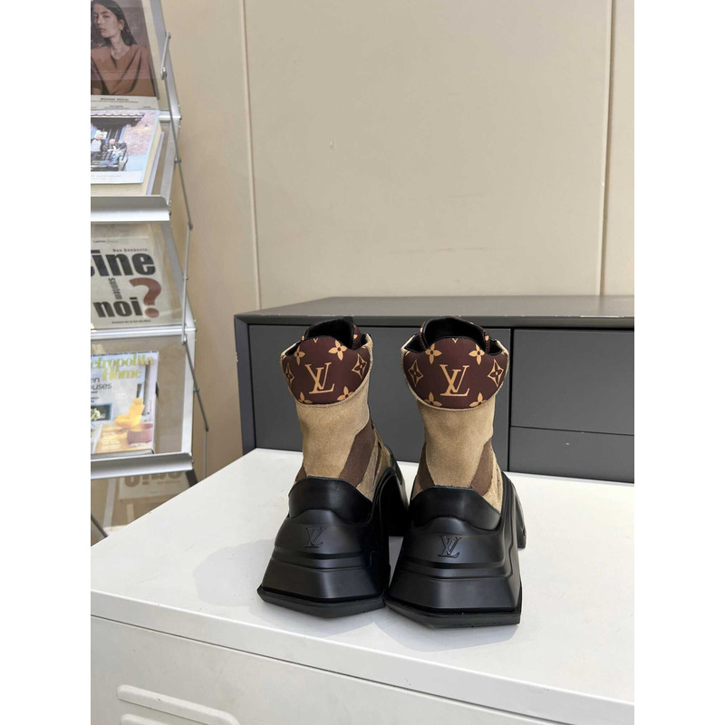 l**is V*t*n beaubourg ankle boots brown and yellow