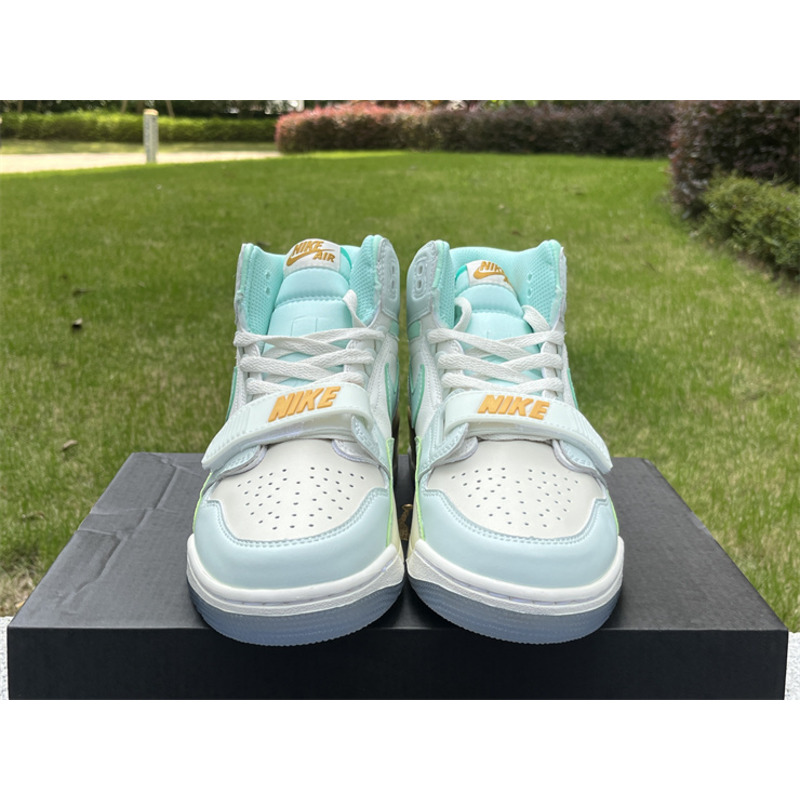 Jordan Legacy 312 Year Of The Tiger High-Top Sneaker Green Sail/Pistachio Frost Retro