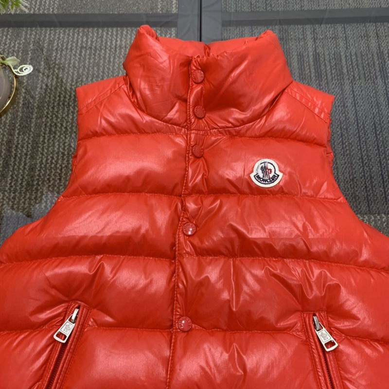 Moncler Kids Bormes Down Vest Red