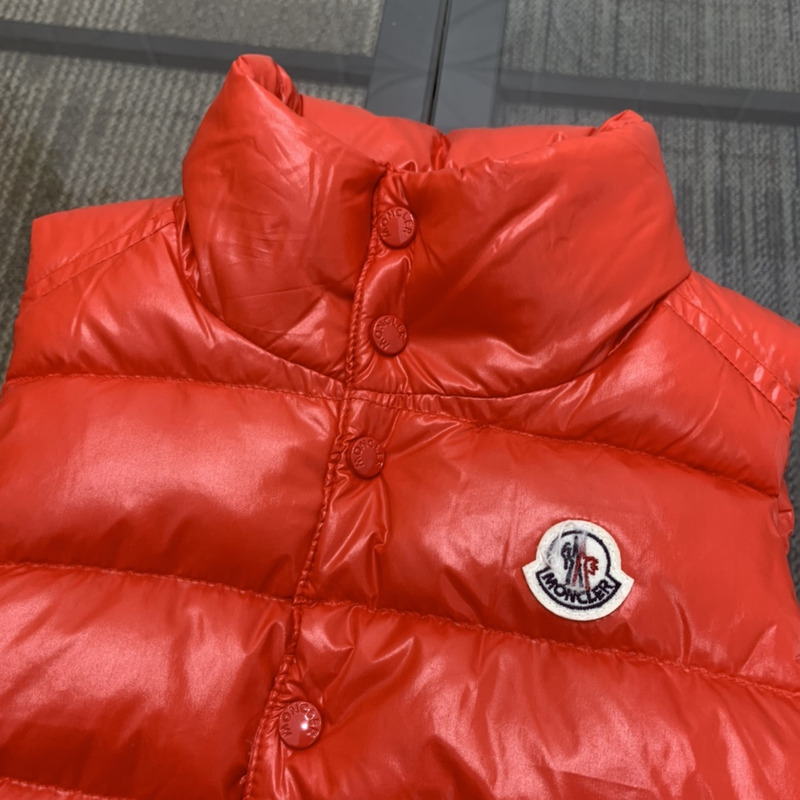 Moncler Kids Bormes Down Vest Red