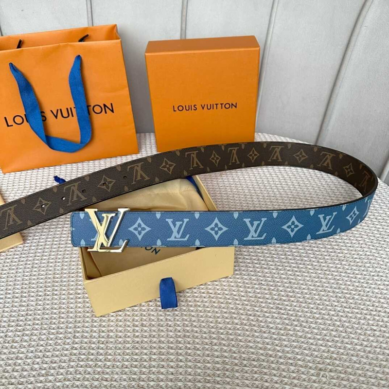l**is V*t*n initiales 40mm reversiblet with golden lv initials buckle monogram canvas/blue