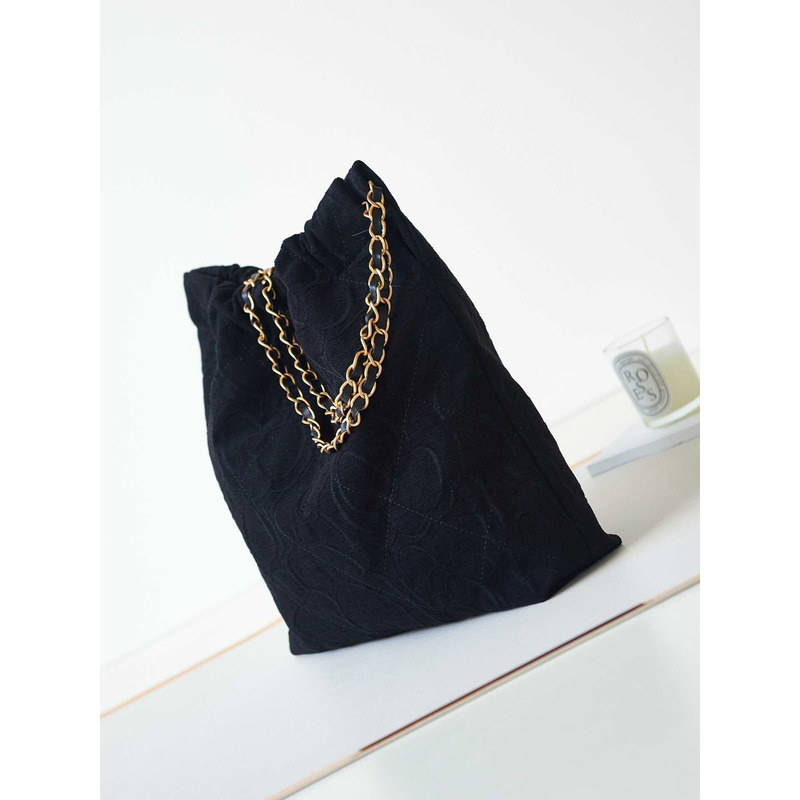 Ch*el velvet camellia quilted Ch*el 22 black