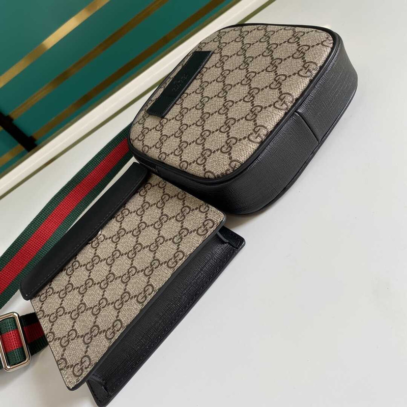 G*u*i belt bag with 2 pouches brown