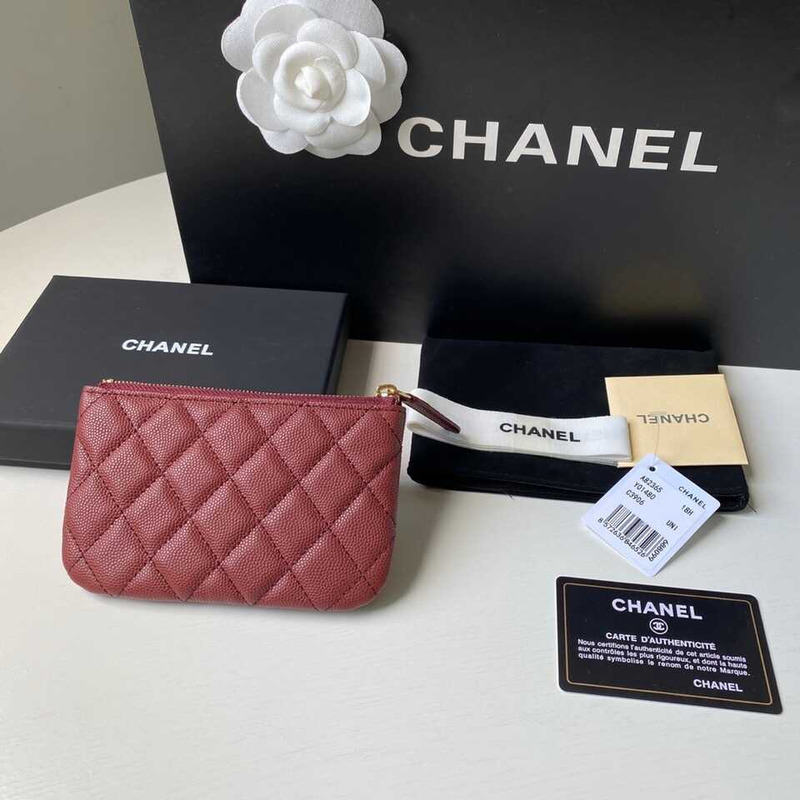 Ch*el Ch*el caviar quilted zipped key holder case red