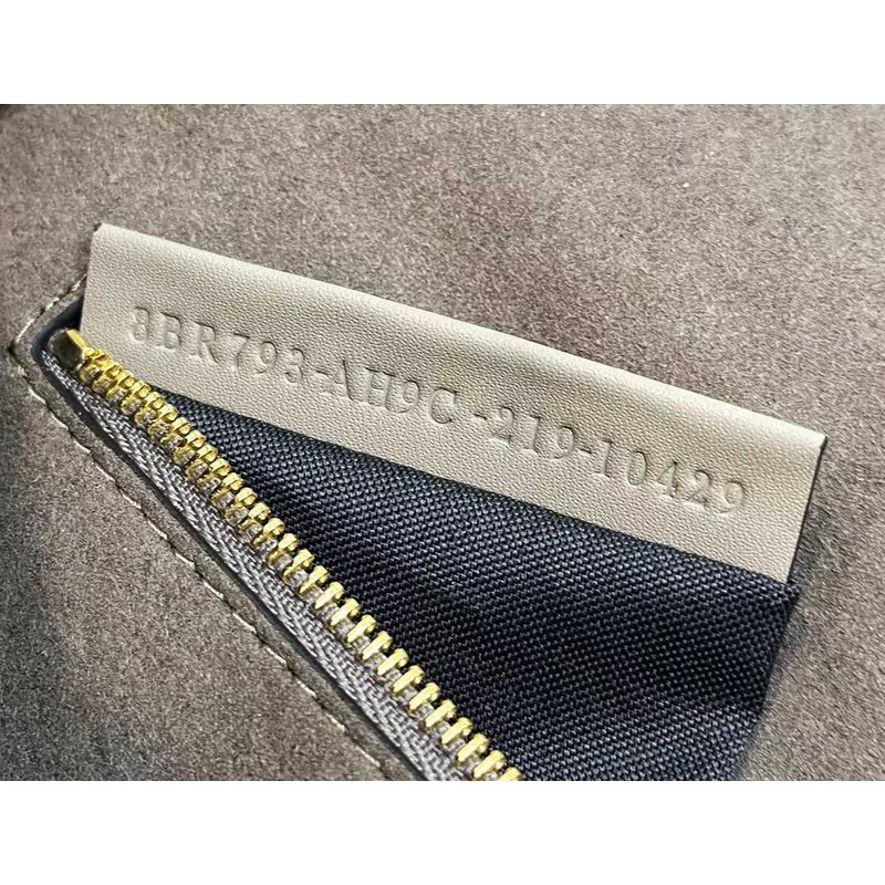 F**di baguette chain midi bag