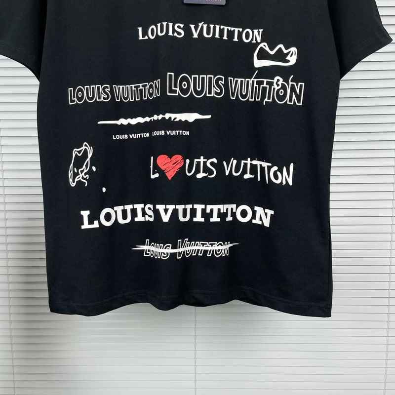 l**is V*t*n t-shirt black