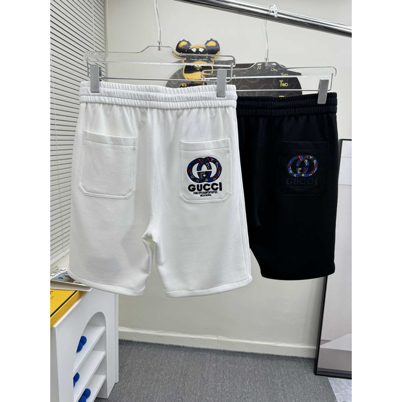 G*u*i logo-print shorts in white