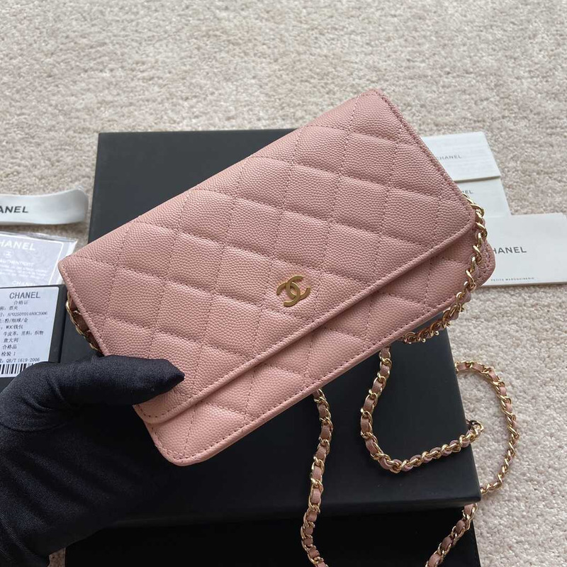Ch*el wallet on chain caviar shoulder bag gold hardware pink