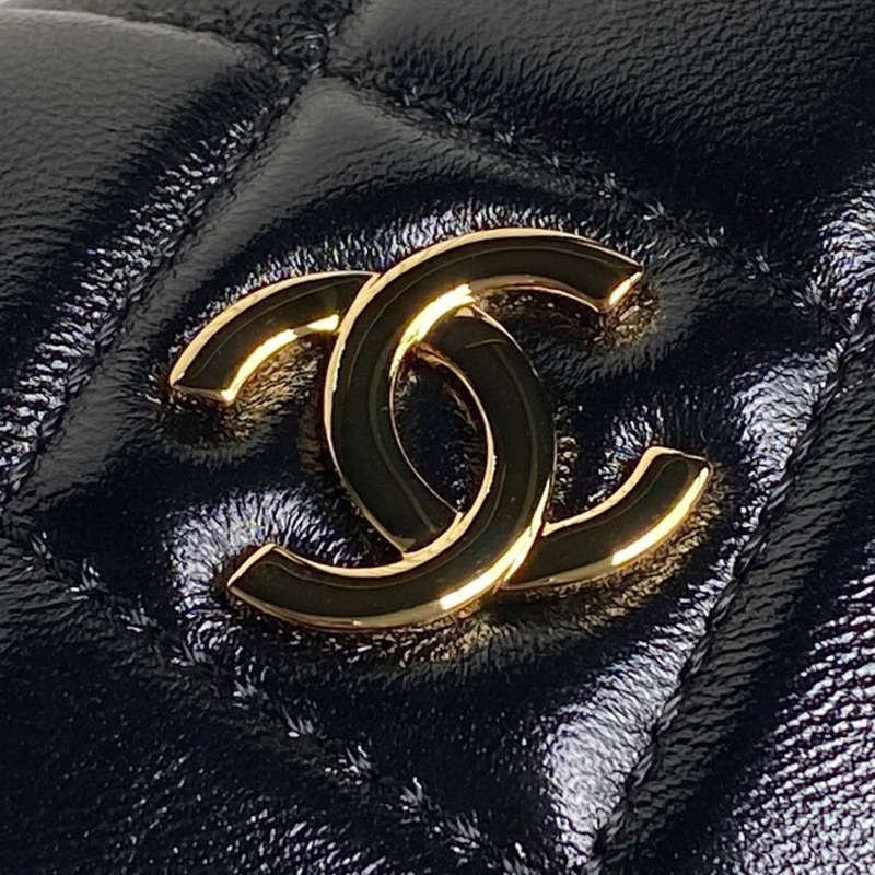 Ch*el clutch with chain shiny lambskin & gold-tone metal in black