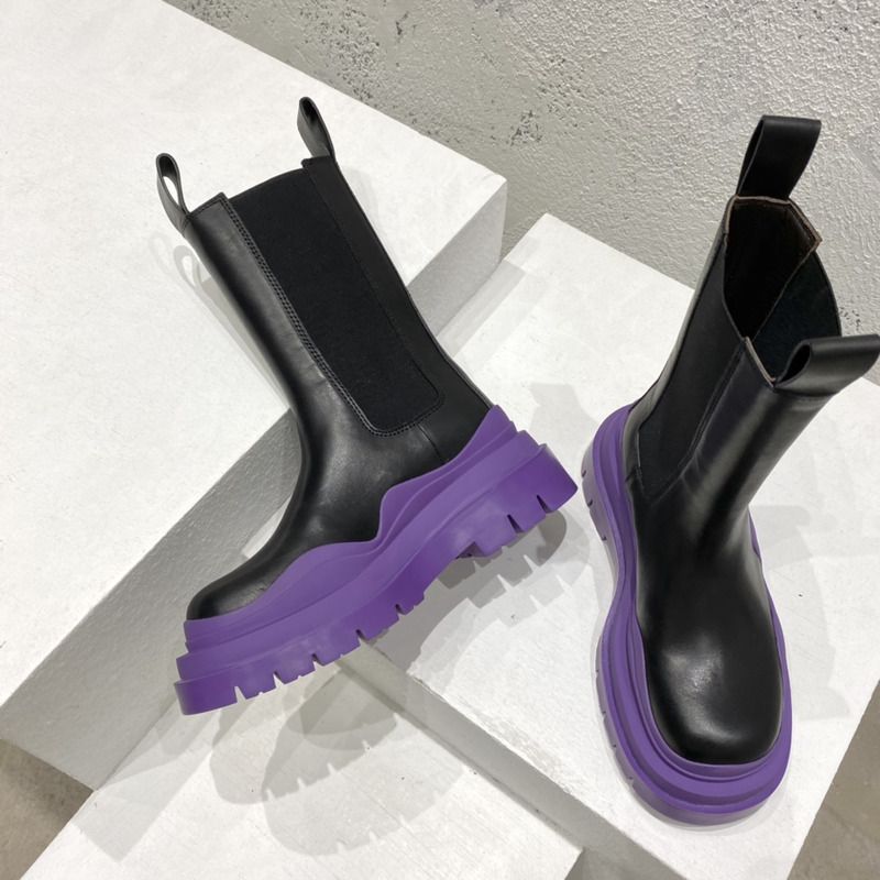 Bo*te*ga ve*ne*ta tire rubber-trimmed leather chelsea boots