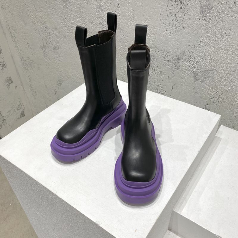 Bo*te*ga ve*ne*ta tire rubber-trimmed leather chelsea boots