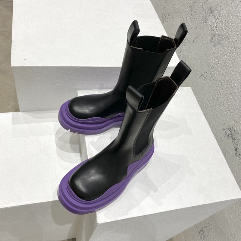Bo*te*ga ve*ne*ta tire rubber-trimmed leather chelsea boots