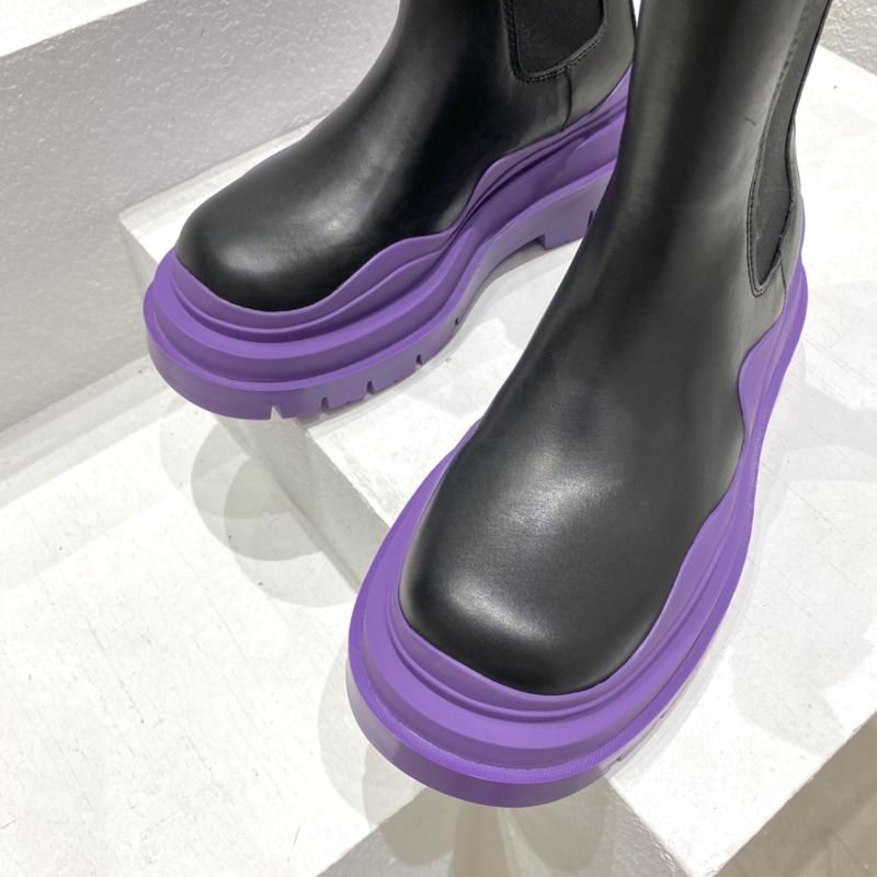 Bo*te*ga ve*ne*ta tire rubber-trimmed leather chelsea boots