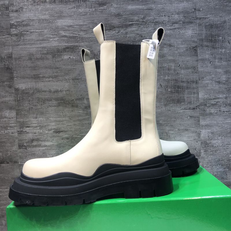 Bo*te*ga ve*ne*ta tire rubber-trimmed leather chelsea boots
