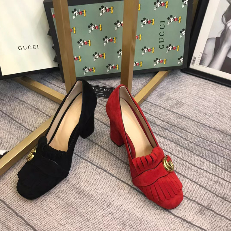 G*u*i women pump