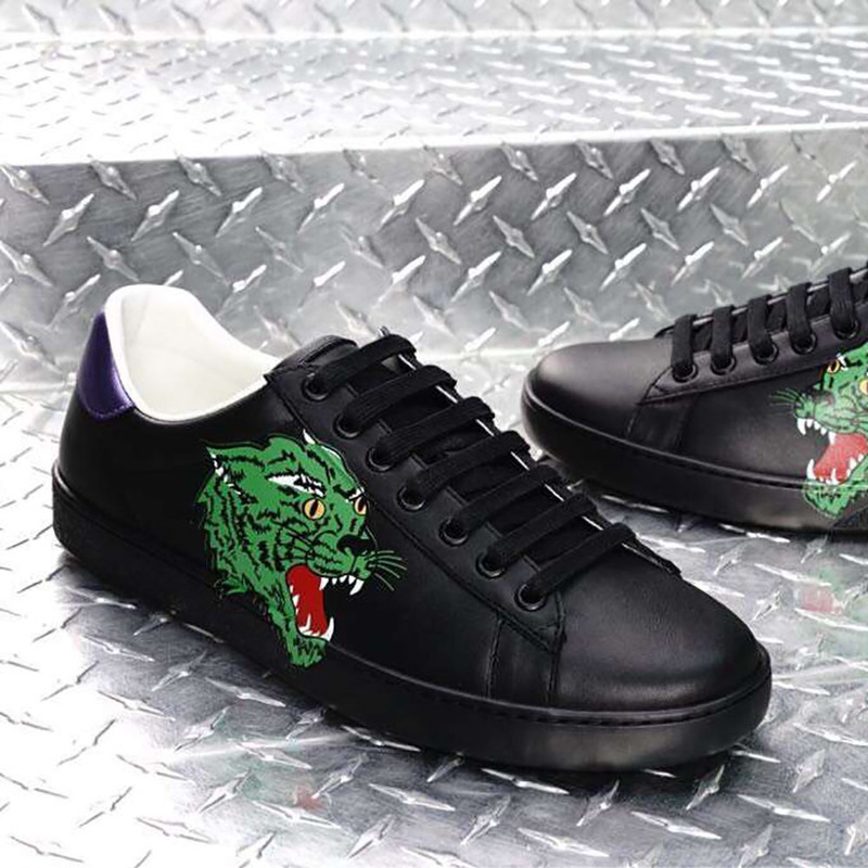 G*u*i ace tiger print sneaker in black