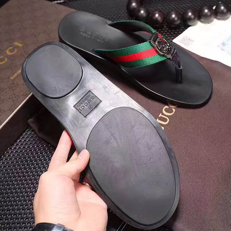 G*u*i web strap thong sandal