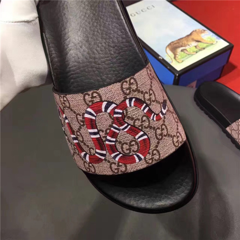 G*u*i snake print sandals