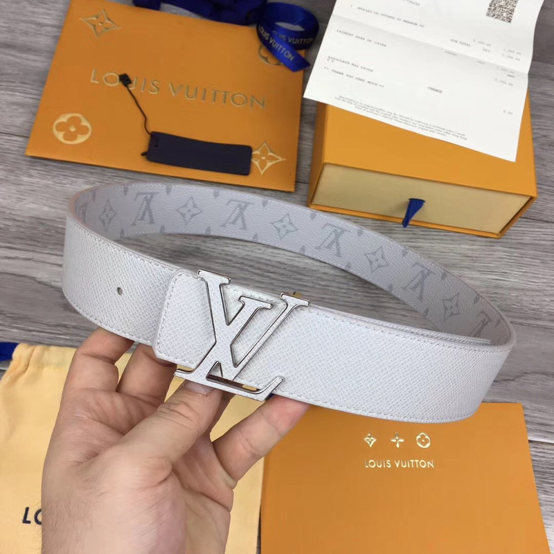 l**is V*t*n initiales reversible belt in white