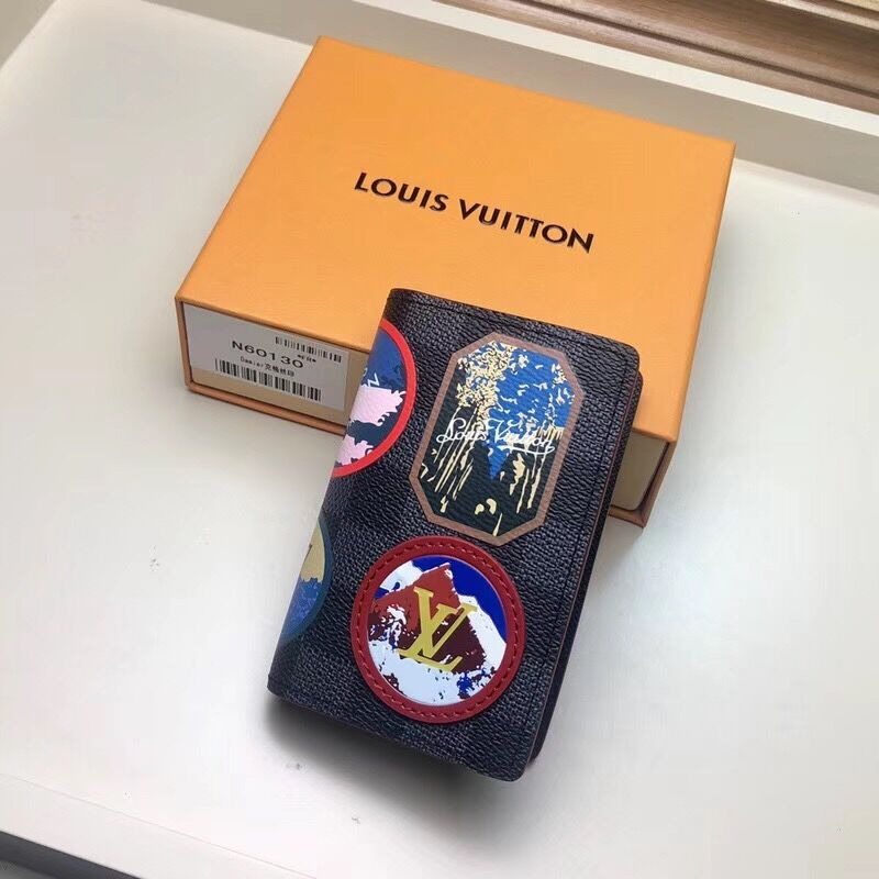 l**is V*t*n wallet