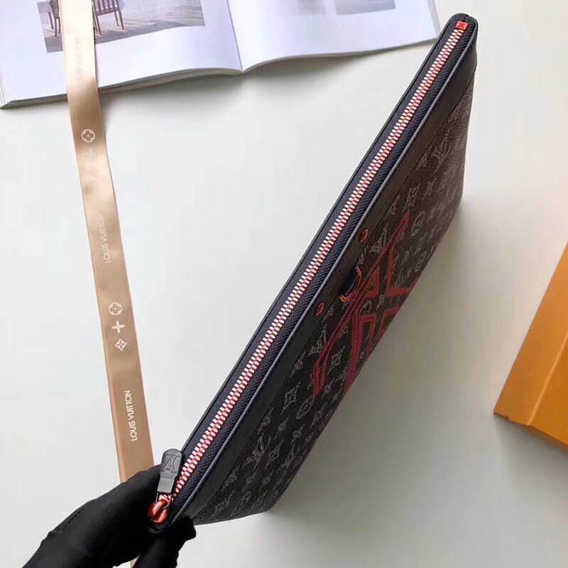 l**is V*t*n pochette apollo m62905