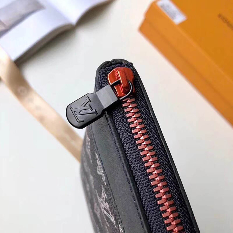 l**is V*t*n pochette apollo m62905