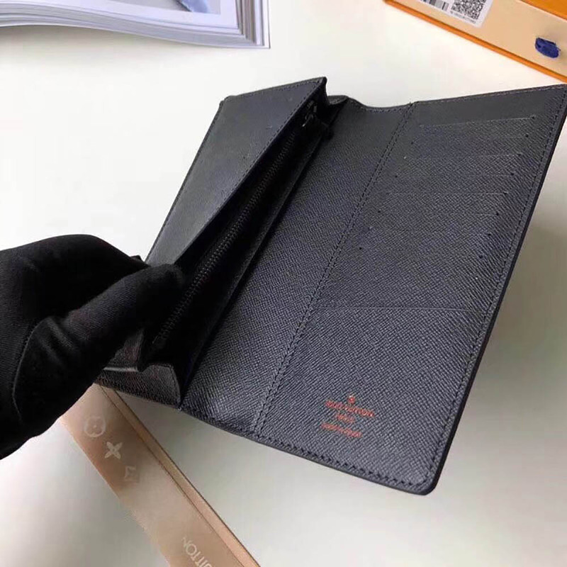l**is V*t*n brazza wallet m62893